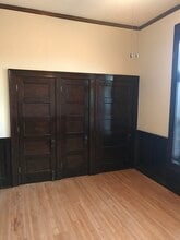 105 Washington Ave, Unit 102 in Oshkosh, WI - Foto de edificio - Building Photo