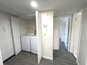 8820 Royal Palm Blvd, Unit #203 Palm Village in Coral Springs, FL - Building Photo - Building Photo