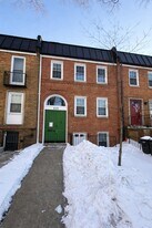 624 G St SW, Unit B in Washington, DC - Building Photo