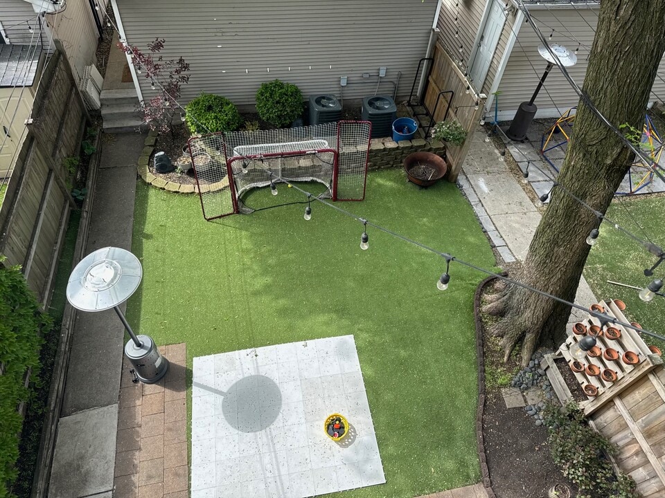 1709 W Fletcher St, Unit #1 in Chicago, IL - Building Photo