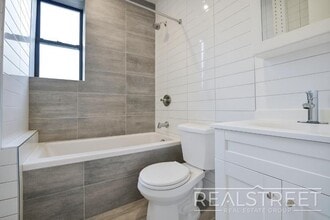 Stunning Modern Large 2 Bedroom in Brooklyn, NY - Building Photo - Building Photo