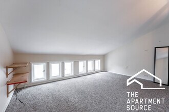 1501 W Fullerton Ave in Chicago, IL - Building Photo - Building Photo