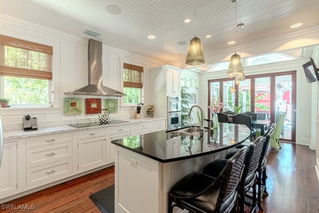 property at 245 Broad Ave S