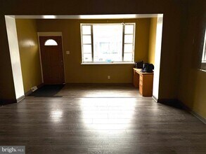 2553 Carroll St in Philadelphia, PA - Building Photo - Building Photo