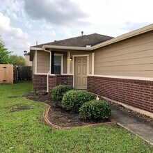 19023 Yaupon Pass Dr in Cypress, TX - Building Photo - Building Photo