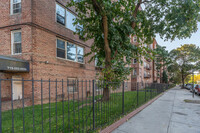 399-421 E 17th St in Brooklyn, NY - Foto de edificio - Building Photo