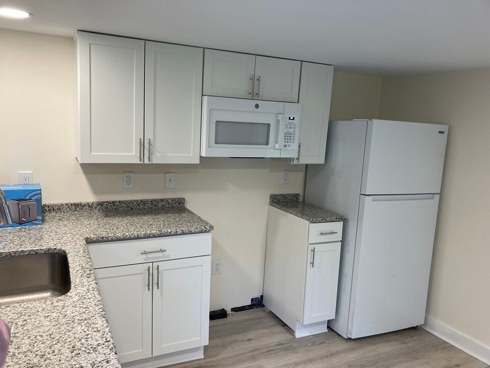 112 E Hazel Ave in Marietta, PA - Building Photo