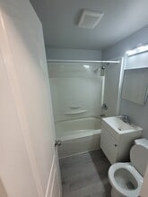 570 Ellice Ave in Winnipeg, MB - Building Photo - Building Photo
