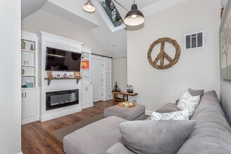 32 Billings St in Sharon, MA - Building Photo - Building Photo