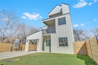 6802 Montana St in Austin, TX - Building Photo - Building Photo