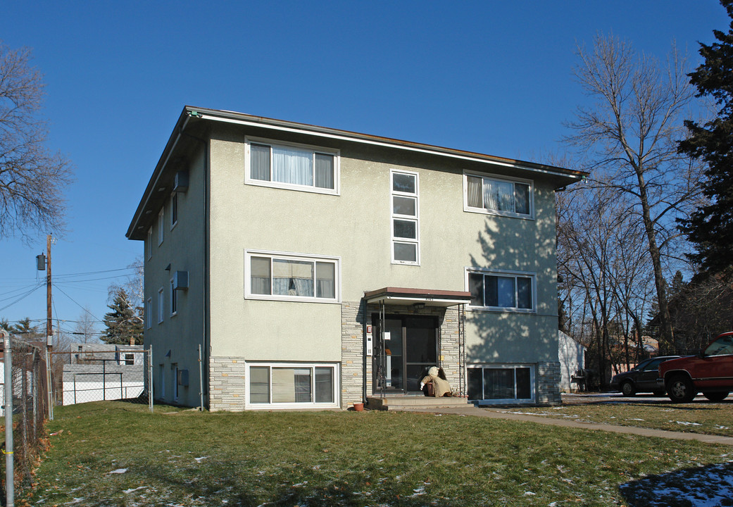 1045 Peters Pl NE in Columbia Heights, MN - Building Photo