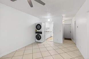 500 SW 2nd Ave in Boca Raton, FL - Building Photo