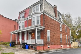 415 Peffer St in Harrisburg, PA - Building Photo - Building Photo