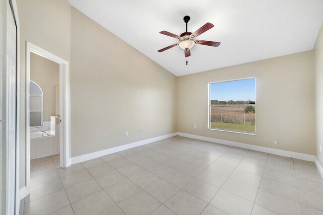 336 Grovepark Dr in Davenport, FL - Building Photo - Building Photo