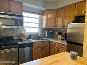 321 Shore Dr in Highlands, NJ - Building Photo - Building Photo