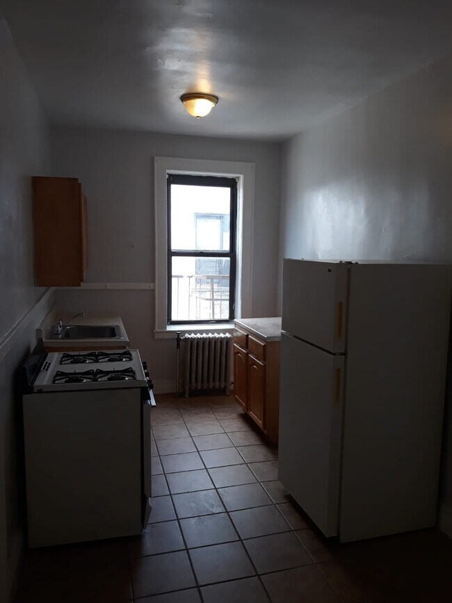469 Elizabeth Ave Apartments and Nearby Newark Apartments For Rent Newark, NJ