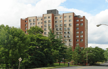 Underwood Elderly Apartment Homes in Hartford, CT - Building Photo - Building Photo