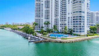 3530 Mystic Pointe Dr, Unit 2904 in Aventura, FL - Building Photo