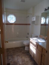 8318 N Village Dr in Hayden, ID - Building Photo - Building Photo