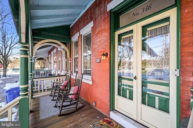 346 E Union St in Burlington, NJ - Building Photo - Building Photo