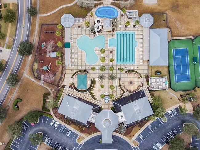 5924 Bartram Village Dr in Jacksonville, FL - Building Photo - Building Photo