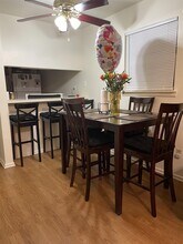 656 Mill St in San Marcos, TX - Building Photo - Building Photo