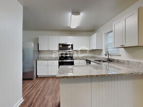 102 Lake Bridge Ct in Knightdale, NC - Building Photo - Building Photo