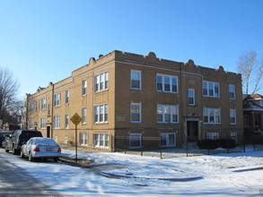 2950 N Kolmar Ave in Chicago, IL - Building Photo - Building Photo