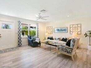 1279 10th Ave N in Naples, FL - Building Photo - Building Photo