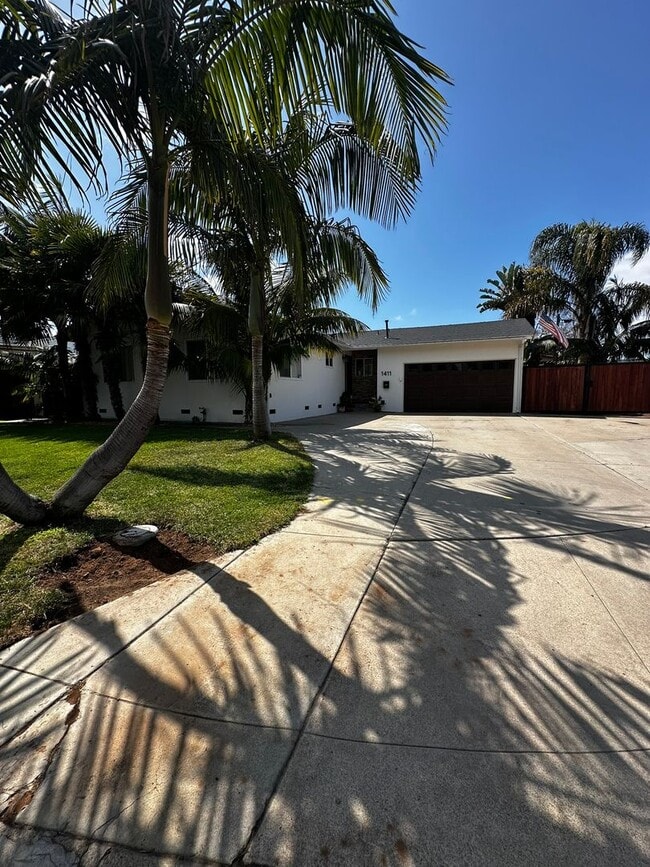 property at 1411 Eboe Ave