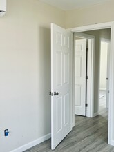 13 Walker St in New London, CT - Building Photo - Building Photo