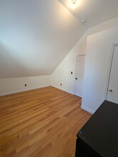 48 Rockvale Cir in Boston, MA - Building Photo - Building Photo