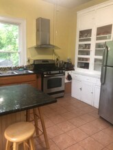 206 Schuyler Pl in Ithaca, NY - Building Photo - Building Photo