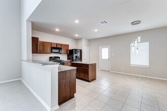 10511 Snowy Ridge Ln in Rosharon, TX - Building Photo - Building Photo