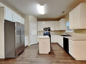 429 The Gables Dr in Mcdonough, GA - Building Photo - Building Photo