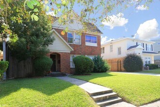 5015 Jackson St in Houston, TX - Building Photo - Building Photo