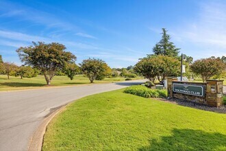7448 Miss Madison Way in Ooltewah, TN - Building Photo - Building Photo