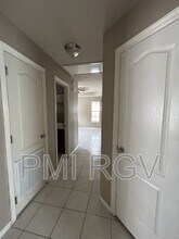 809 W Bronze Dr in Pharr, TX - Building Photo - Building Photo