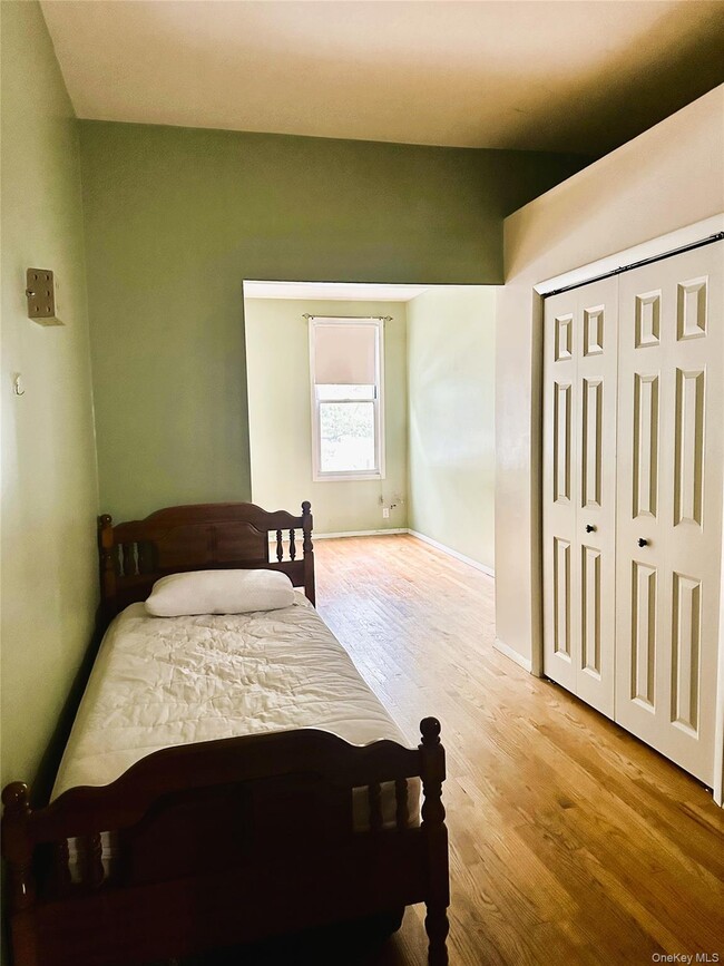 53-53 72nd St in Queens, NY - Building Photo - Building Photo