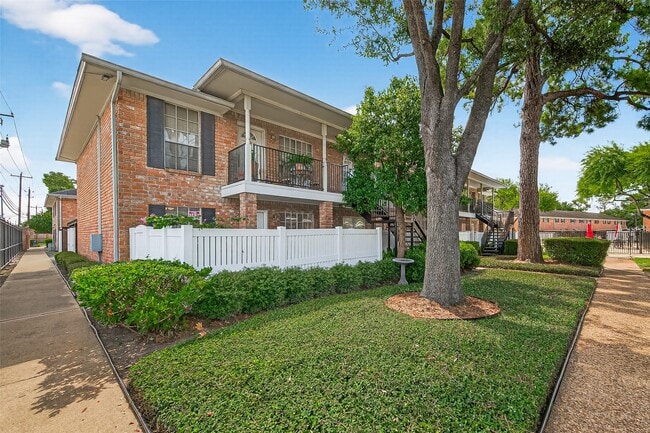 property at 14333 Memorial Dr