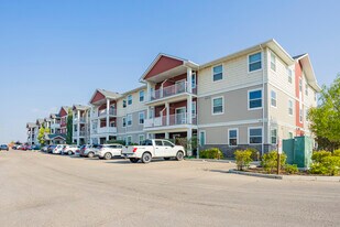 Coal Trail Residences in High River, AB - Building Photo