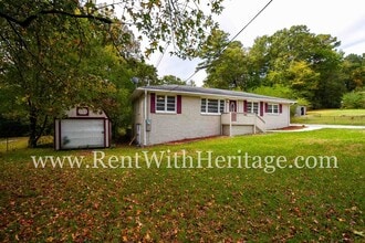 1145 Bingham Rd in Douglasville, GA - Building Photo - Building Photo