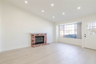 514 E Ave J 9 in Lancaster, CA - Building Photo - Building Photo