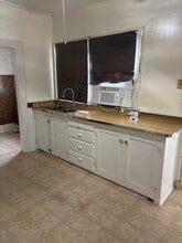 804 W Ashland Ave in Indianola, IA - Building Photo - Building Photo