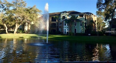 10103 Courtney Palms Blvd in Tampa, FL - Building Photo - Building Photo