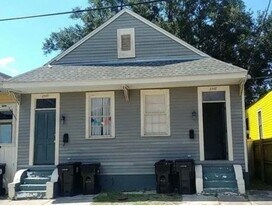 2347 Annunciation St in New Orleans, LA - Building Photo