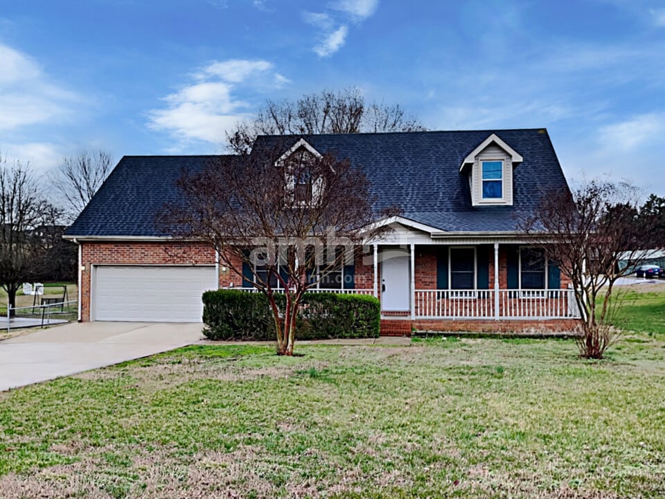 214 St Lukes Ln in Smyrna, TN - Building Photo