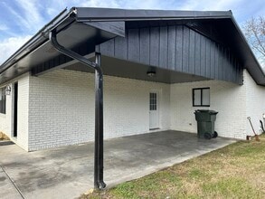 1294 Old Newport Hwy in Sevierville, TN - Building Photo - Building Photo