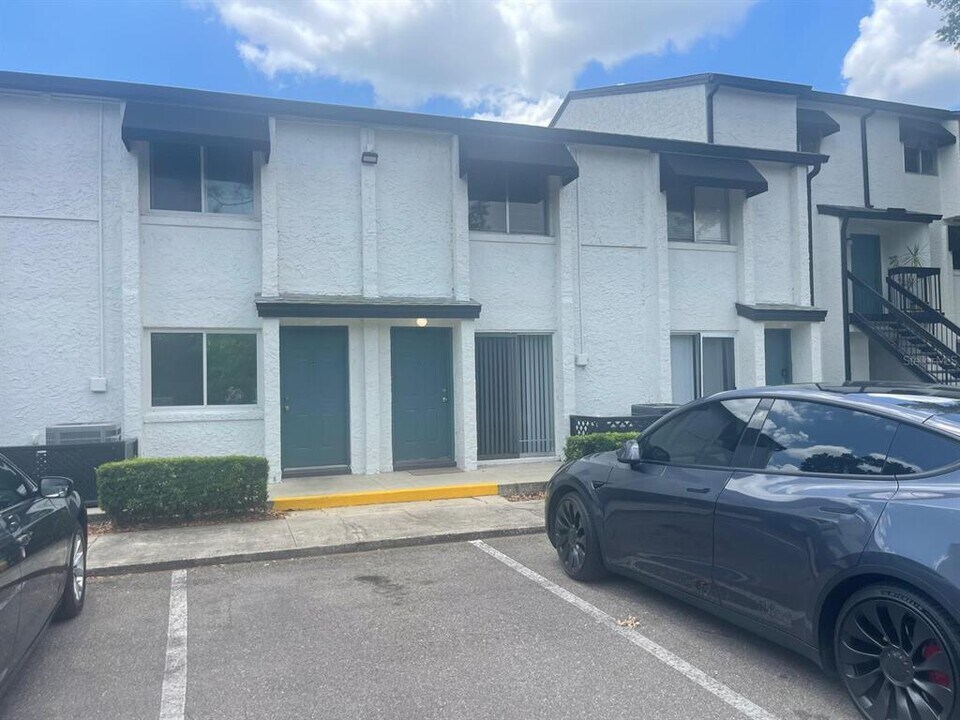 4117 S Semoran Blvd in Orlando, FL - Building Photo