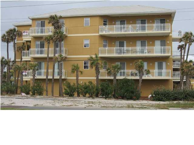 La Caribe Condominium in Pensacola Beach, FL - Building Photo